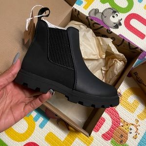 Girls black short boots